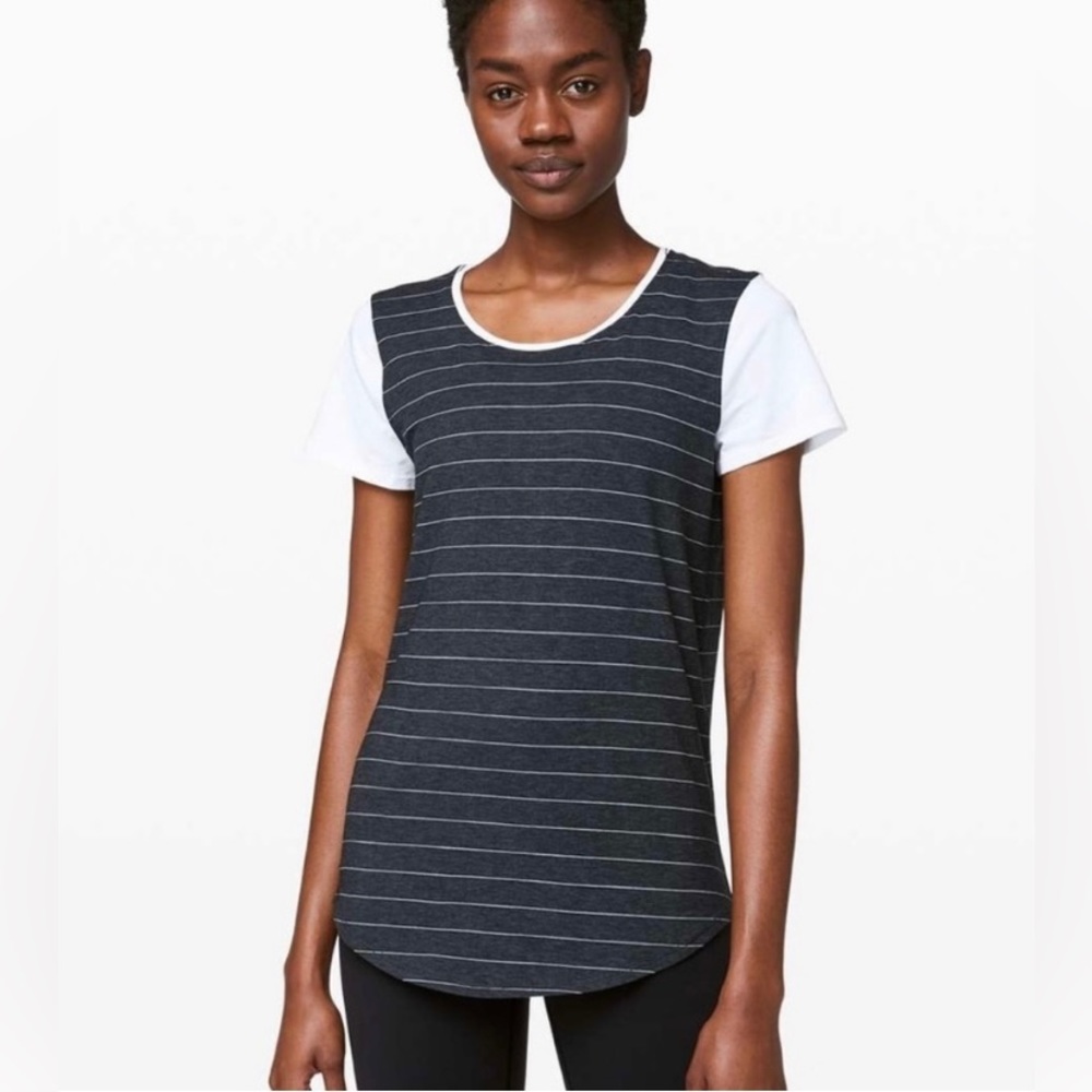Lululemon Dark Gray White Stripe Love Crew Short Sleeve Top Shirt Womens Sz 4